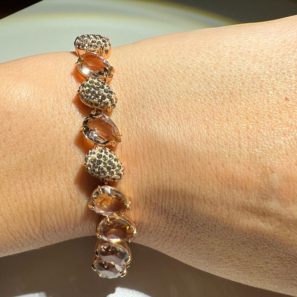 Swarovski Jewellery Swarovski
5427973 Rose Gold Diamante